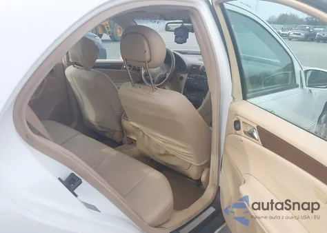 2002 Mercedes-Benz C 320 z USA, uszkodzony, nr VIN WDBRF64J12F282613